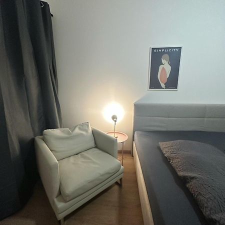 2Schlafenzimmer 5Betten Montuerwhonung Apartamento Düsseldorf Exterior foto