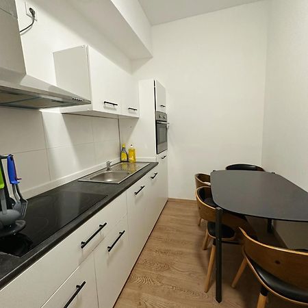 2Schlafenzimmer 5Betten Montuerwhonung Apartamento Düsseldorf Exterior foto