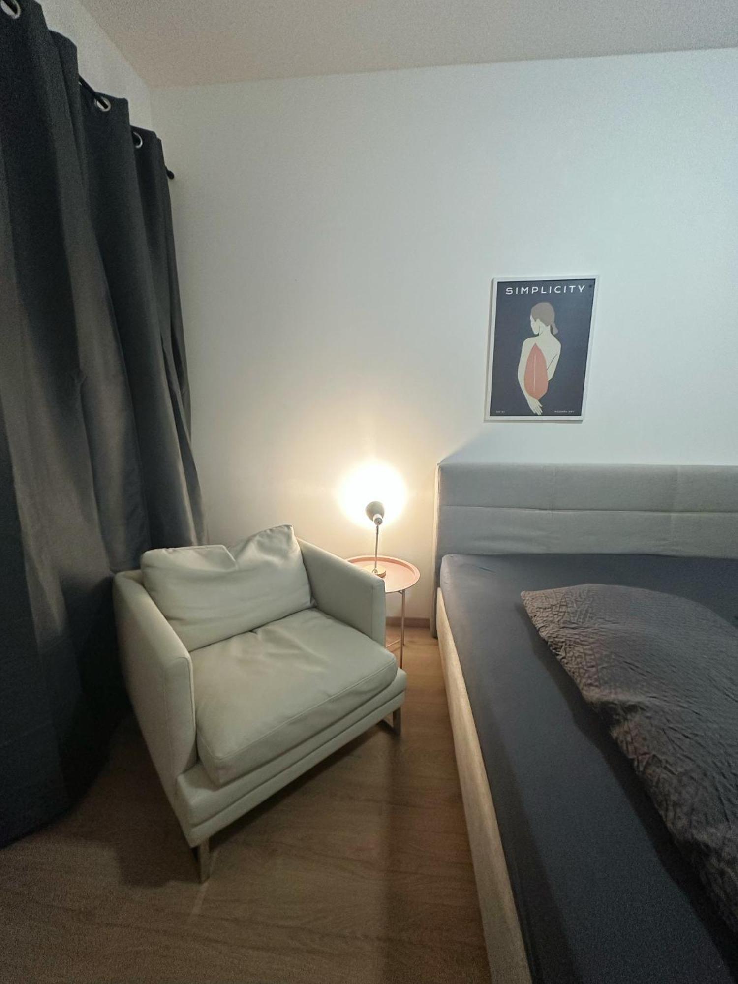 2Schlafenzimmer 5Betten Montuerwhonung Apartamento Düsseldorf Exterior foto