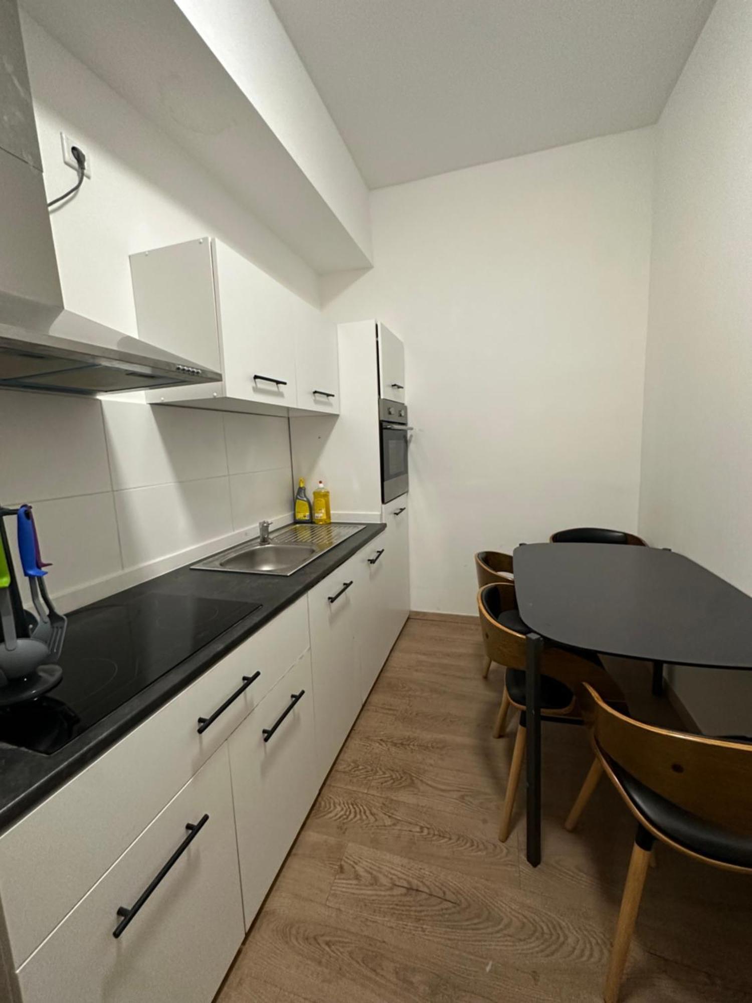 2Schlafenzimmer 5Betten Montuerwhonung Apartamento Düsseldorf Exterior foto