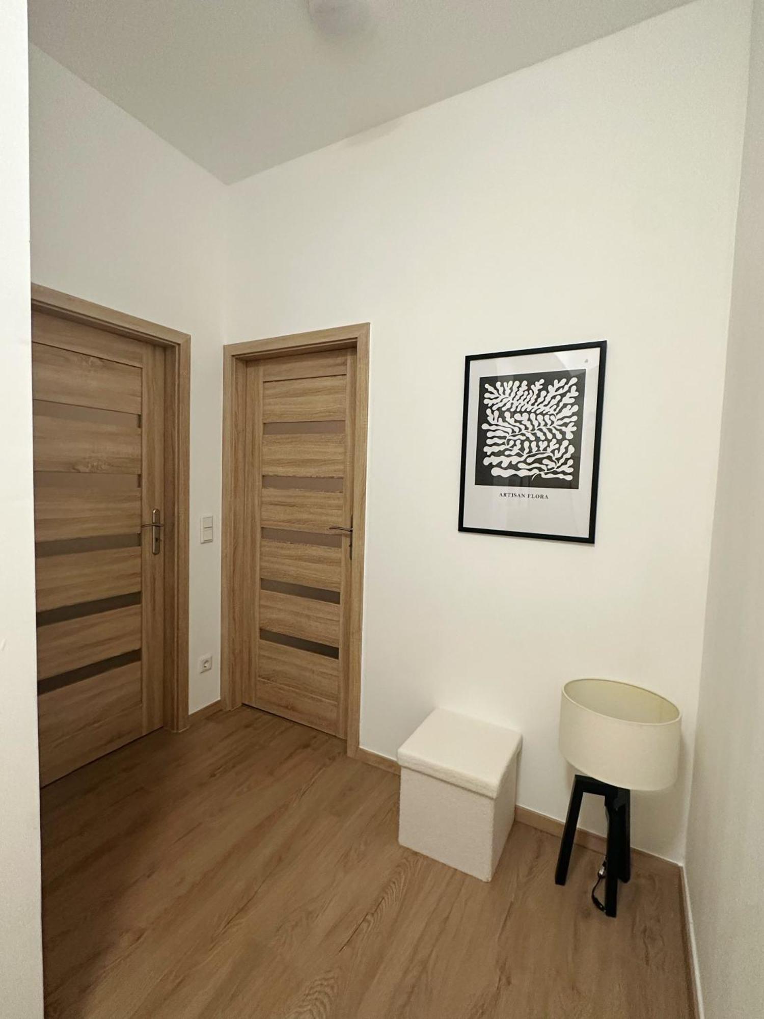 2Schlafenzimmer 5Betten Montuerwhonung Apartamento Düsseldorf Exterior foto